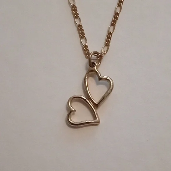 #1110. 5 Piece Assorted Gold Toned Pendant And Faux Pearl Necklace Bundle - Picture 4 of 10